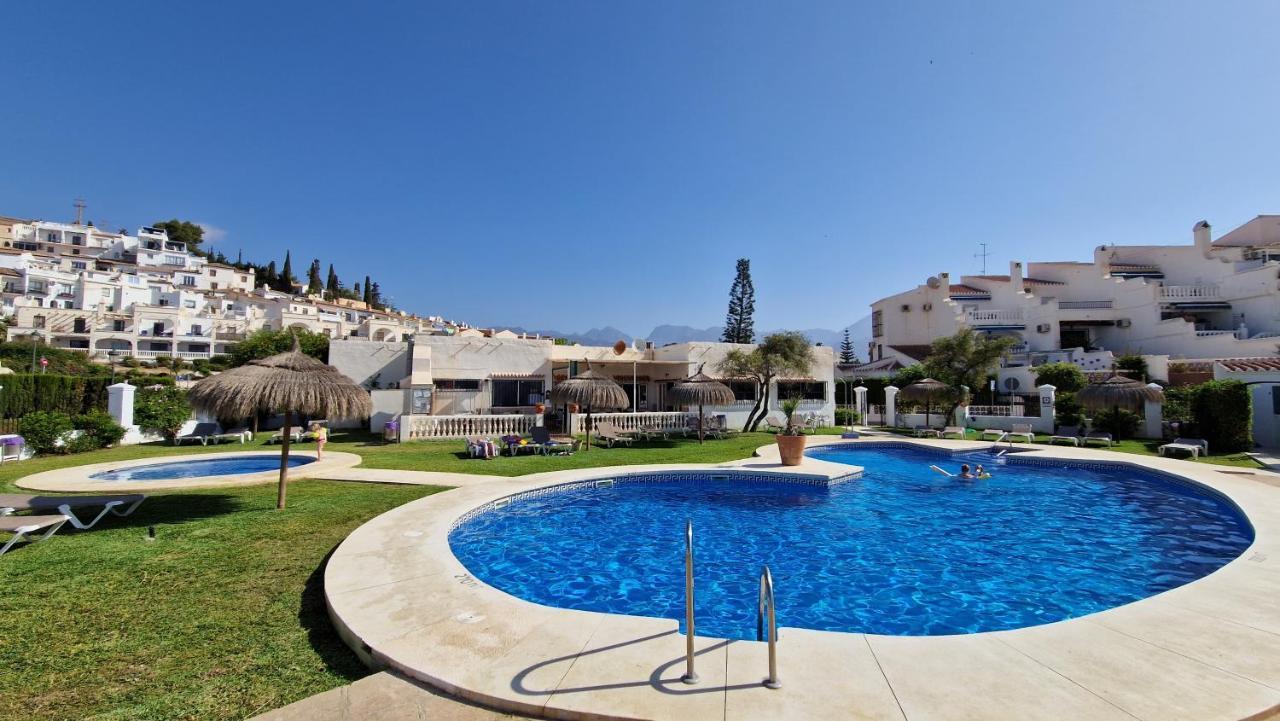 Stilfullt Semesterhus Naera Pool Och Strand. Nerja Eksteriør billede